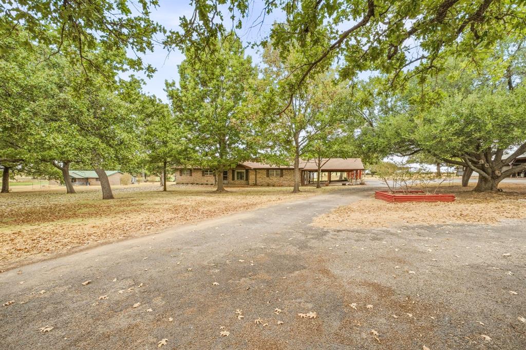 780 Highway 587 Property Photo 32