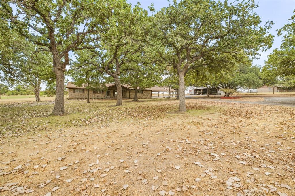 780 Highway 587 Property Photo 33
