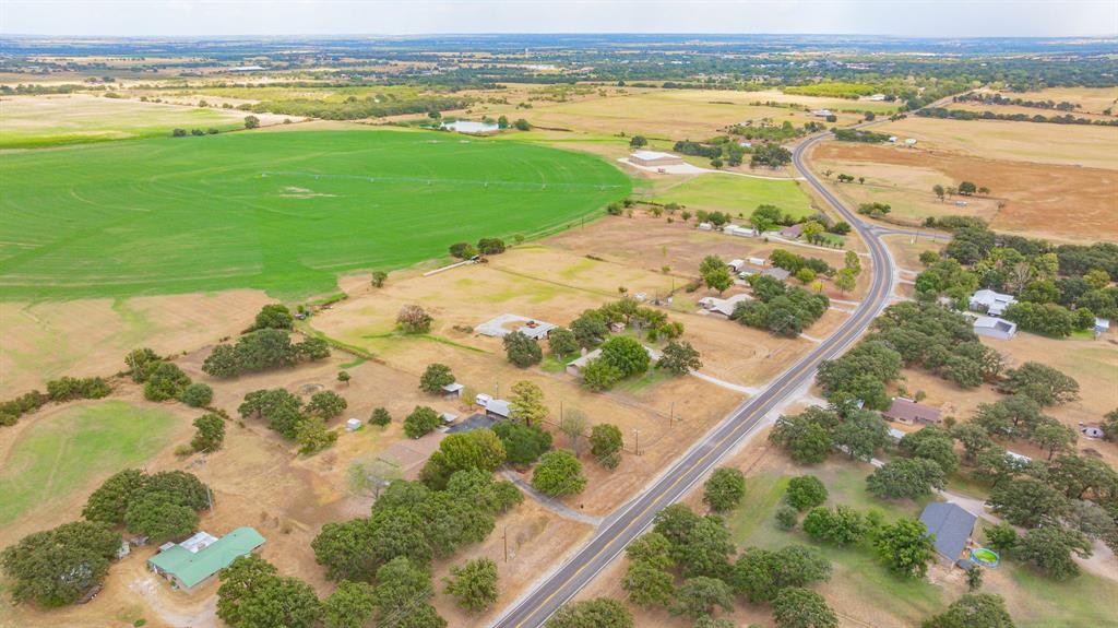 780 Highway 587 Property Photo 34