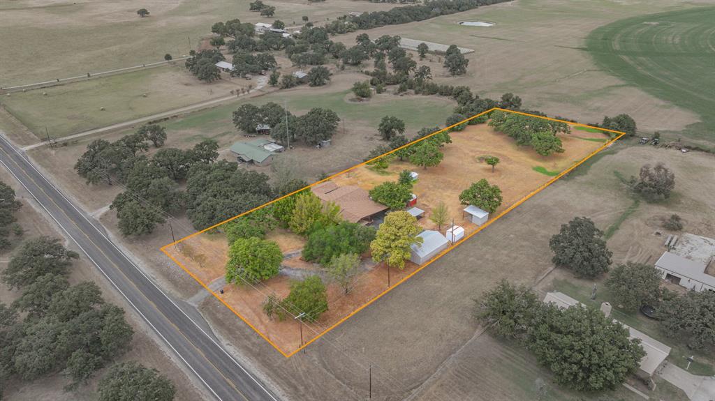 780 Highway 587 Property Photo 35