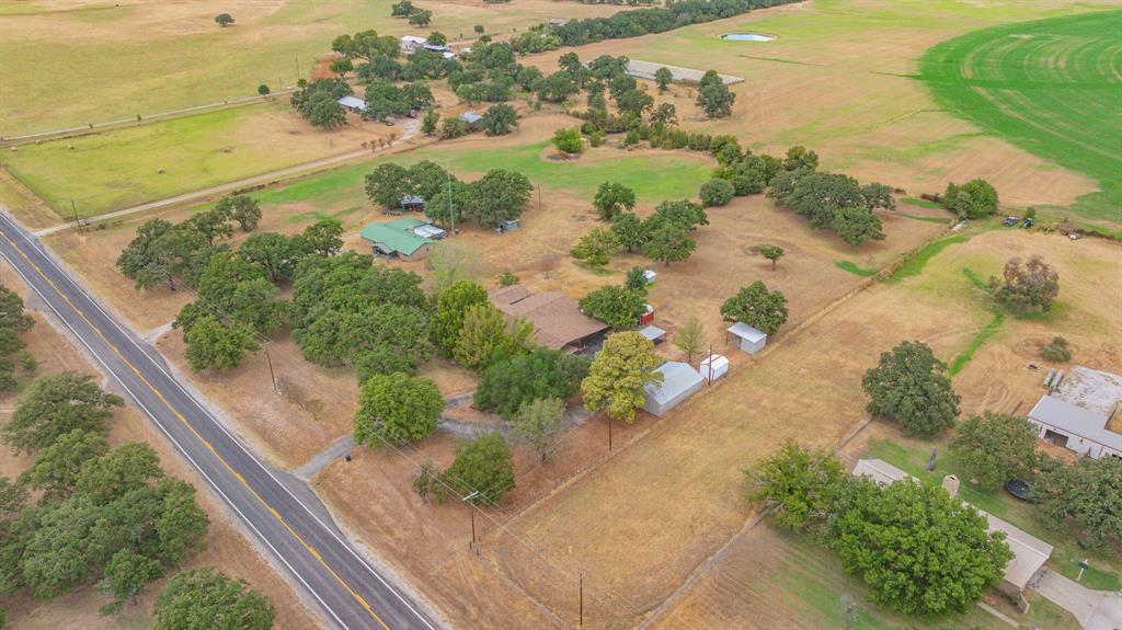780 Highway 587 Property Photo 36
