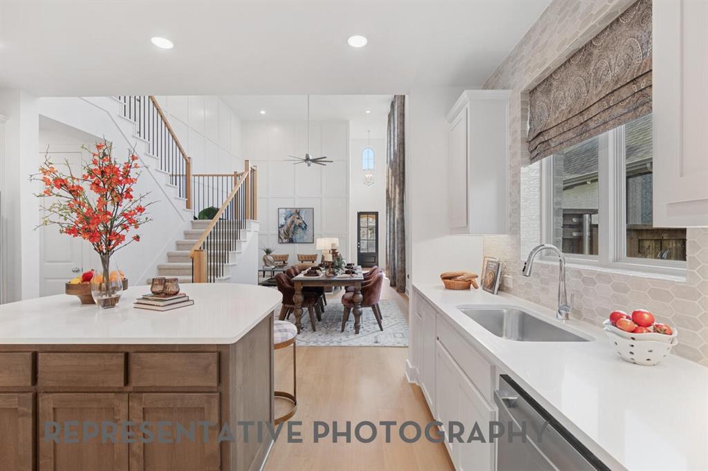 2616 Manzanar Mews Property Photo 6