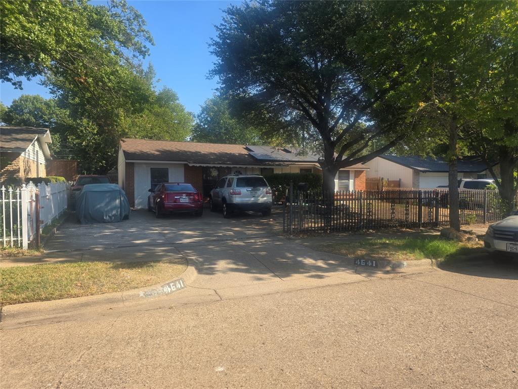 4641 Silver Lake Drive Property Photo 1