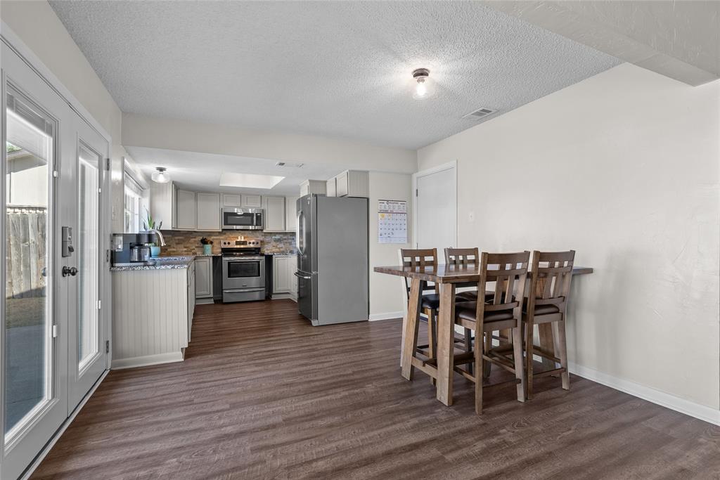 2621 Elk Grove Road Property Photo 5