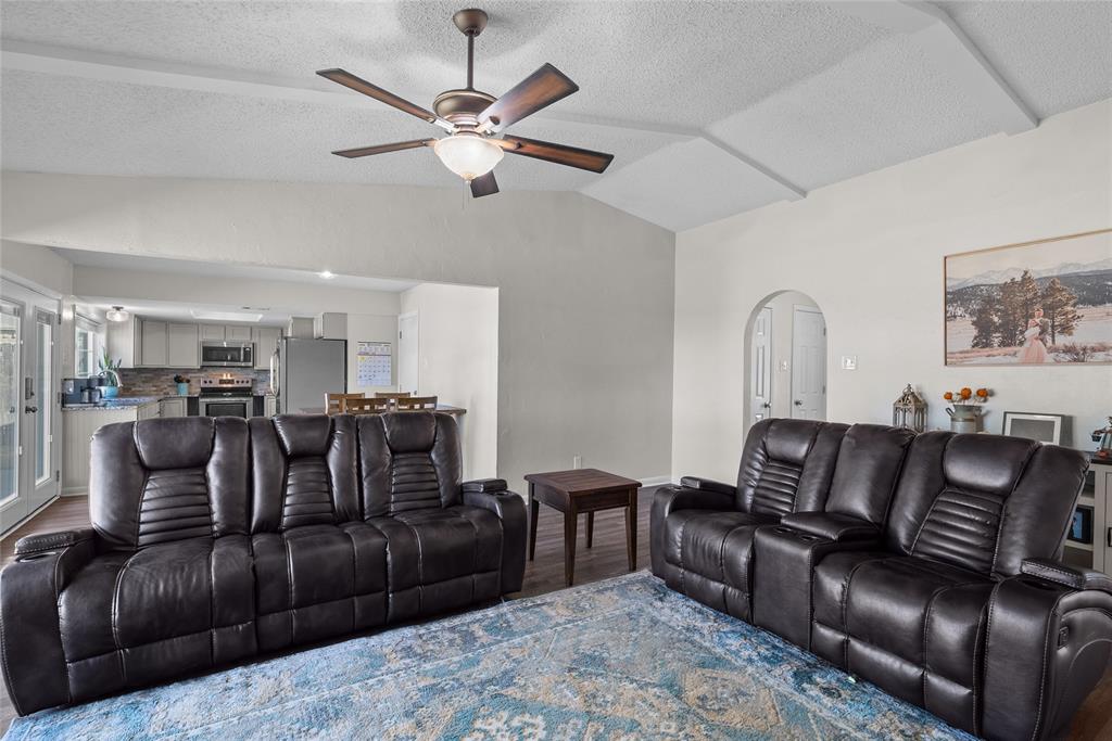 2621 Elk Grove Road Property Photo 10