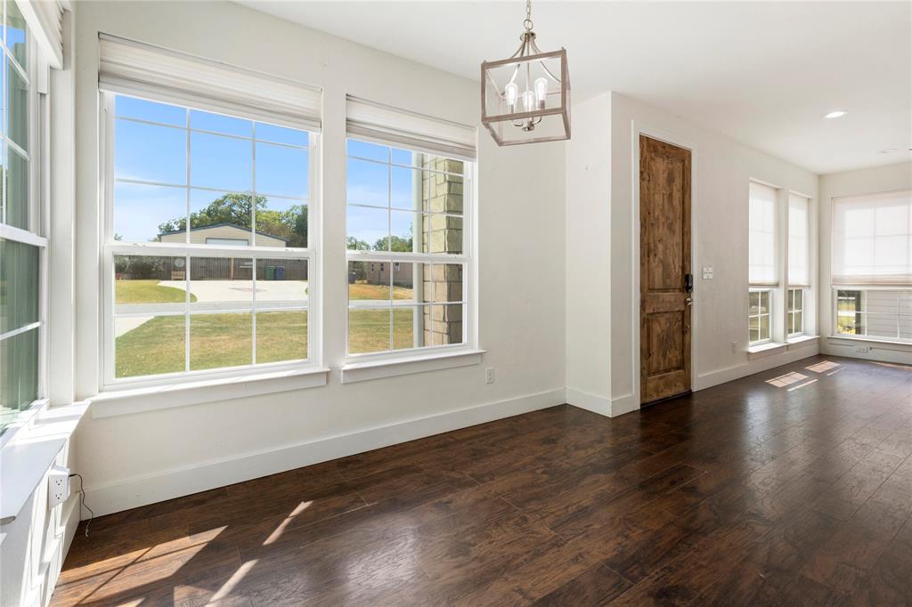 406 William Street Property Photo 9
