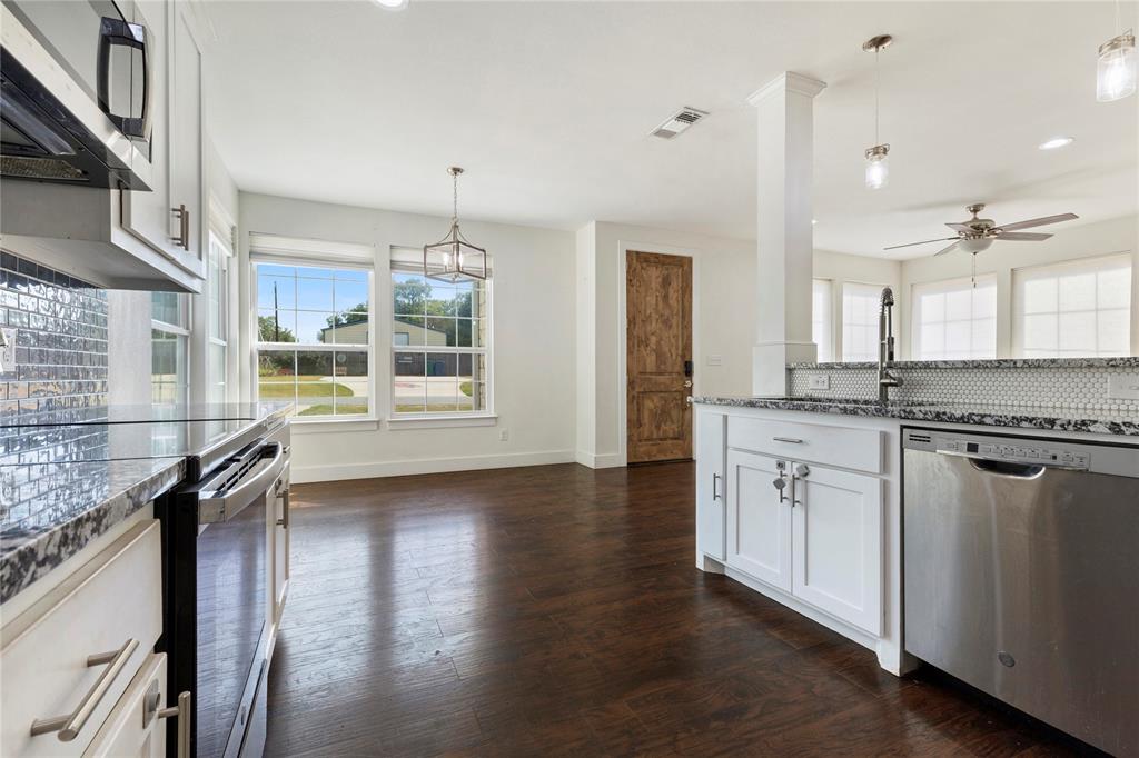 406 William Street Property Photo 17