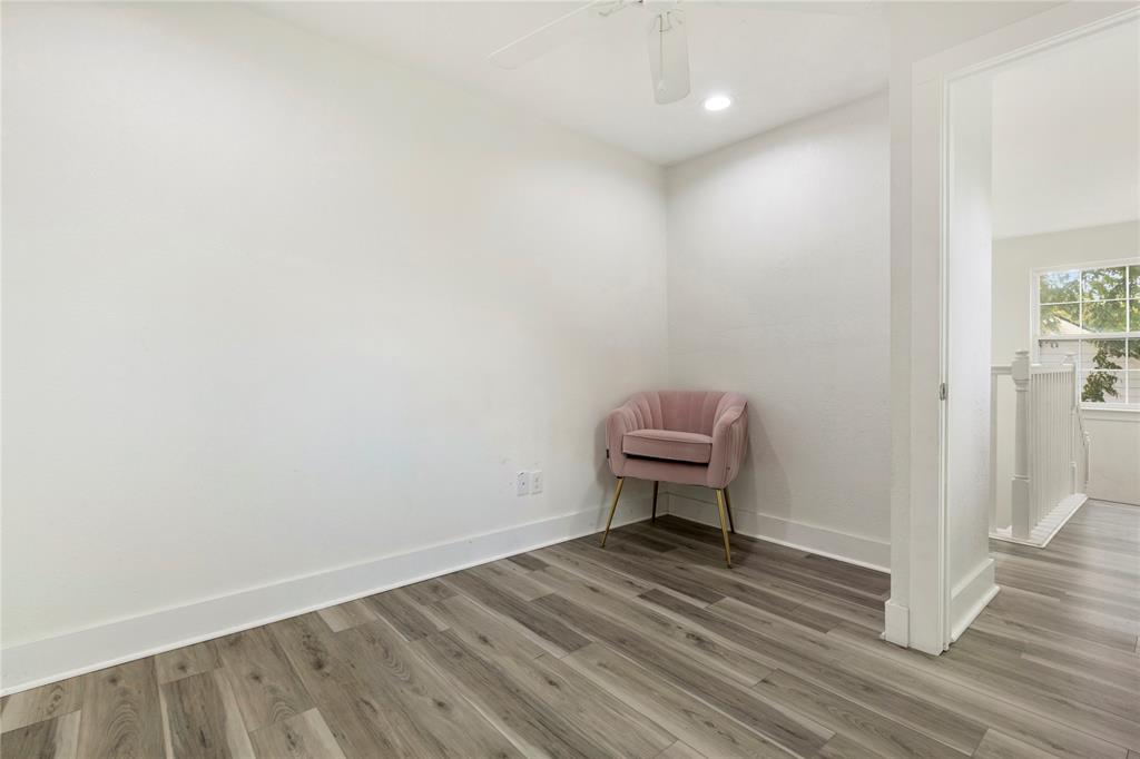 406 William Street Property Photo 28