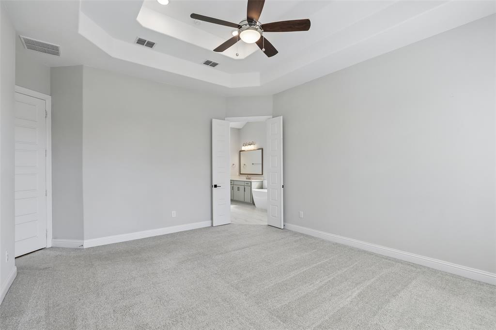 1128 Berkshire Way Property Photo 29
