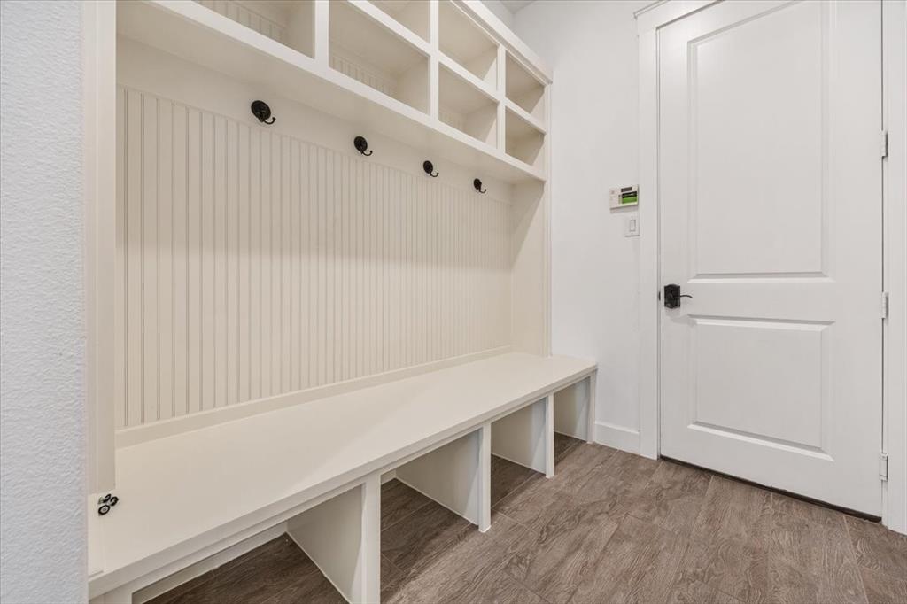 12905 Yale Court Property Photo 14