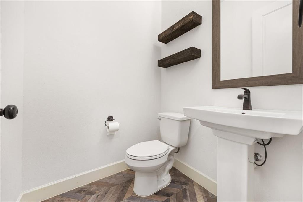 12905 Yale Court Property Photo 26