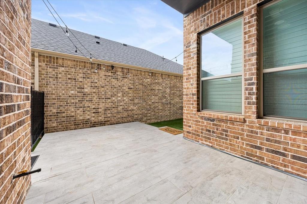 12905 Yale Court Property Photo 33