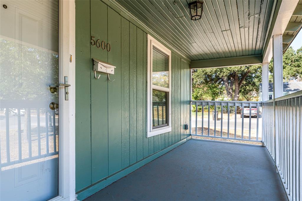 5600 Hiett Court Property Photo 6