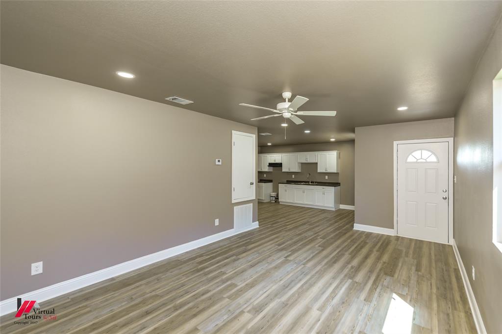 3536 Sumner Street Property Photo 5