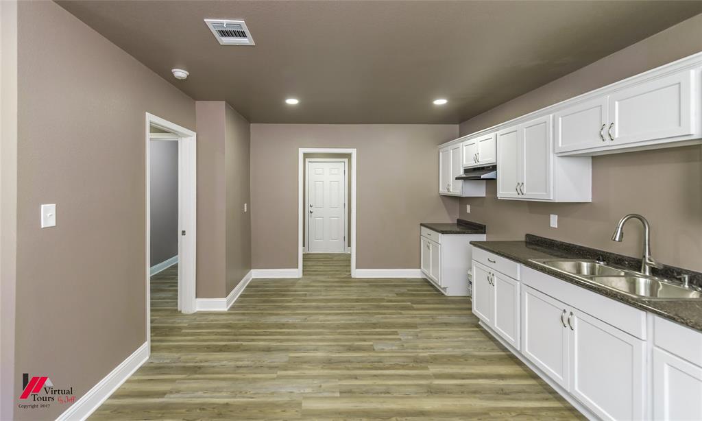 3536 Sumner Street Property Photo 8