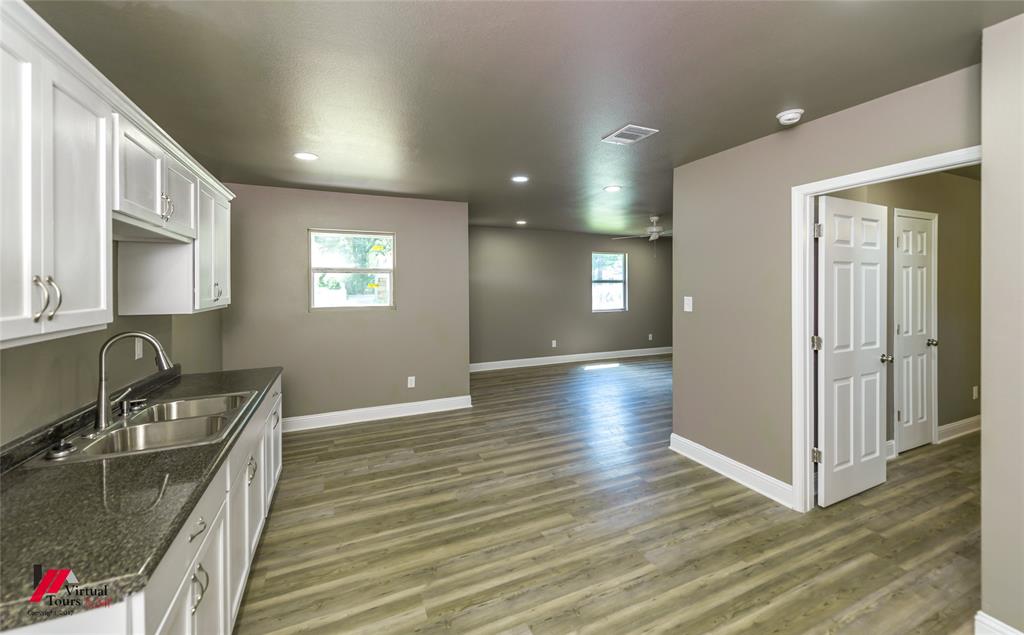 3536 Sumner Street Property Photo 10