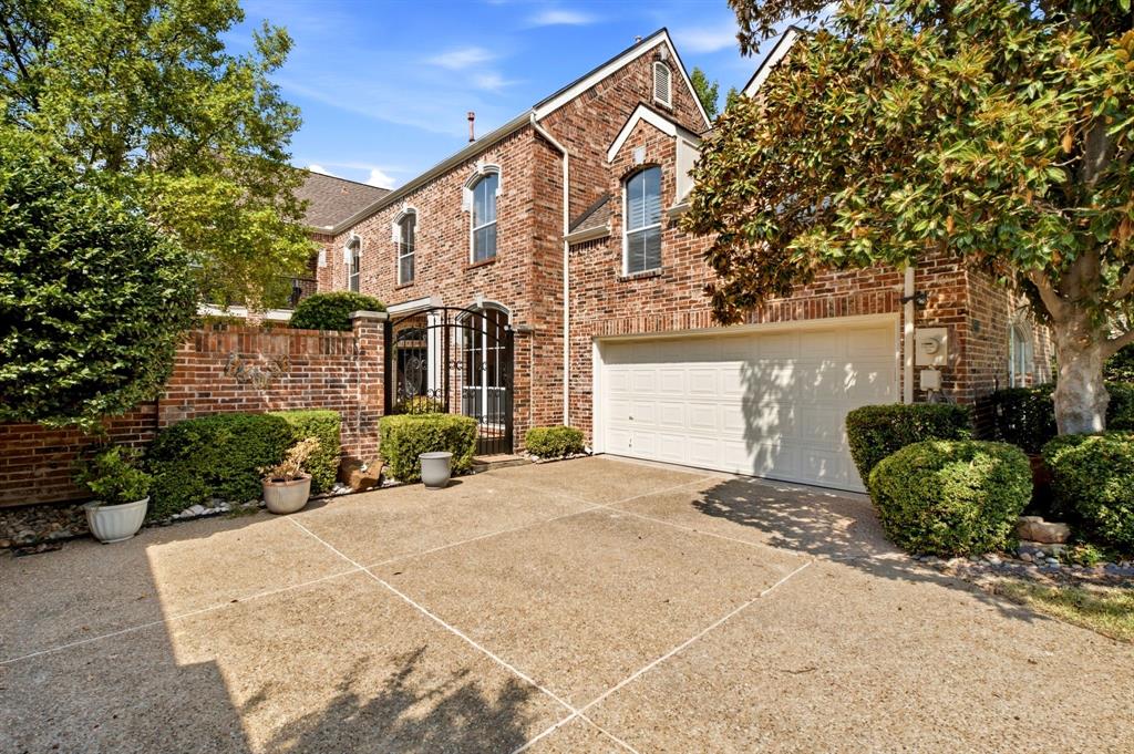 2805 Prestonwood Drive Property Photo 3