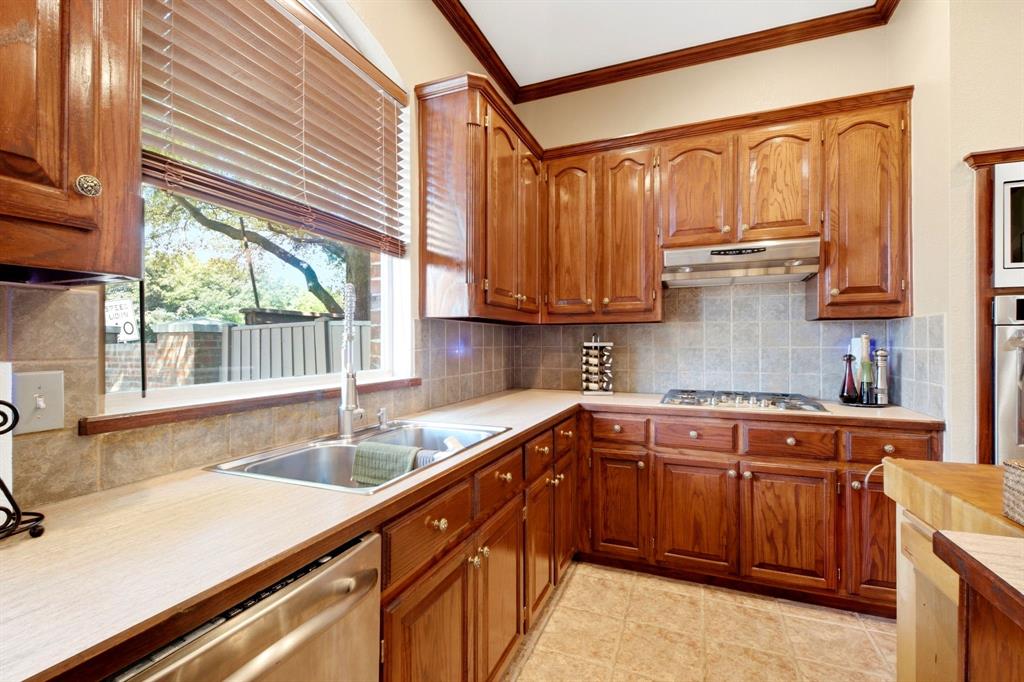 2805 Prestonwood Drive Property Photo 7
