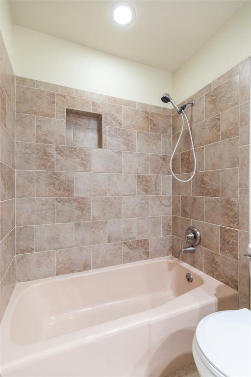 2526 Woodlake Drive Property Photo 20