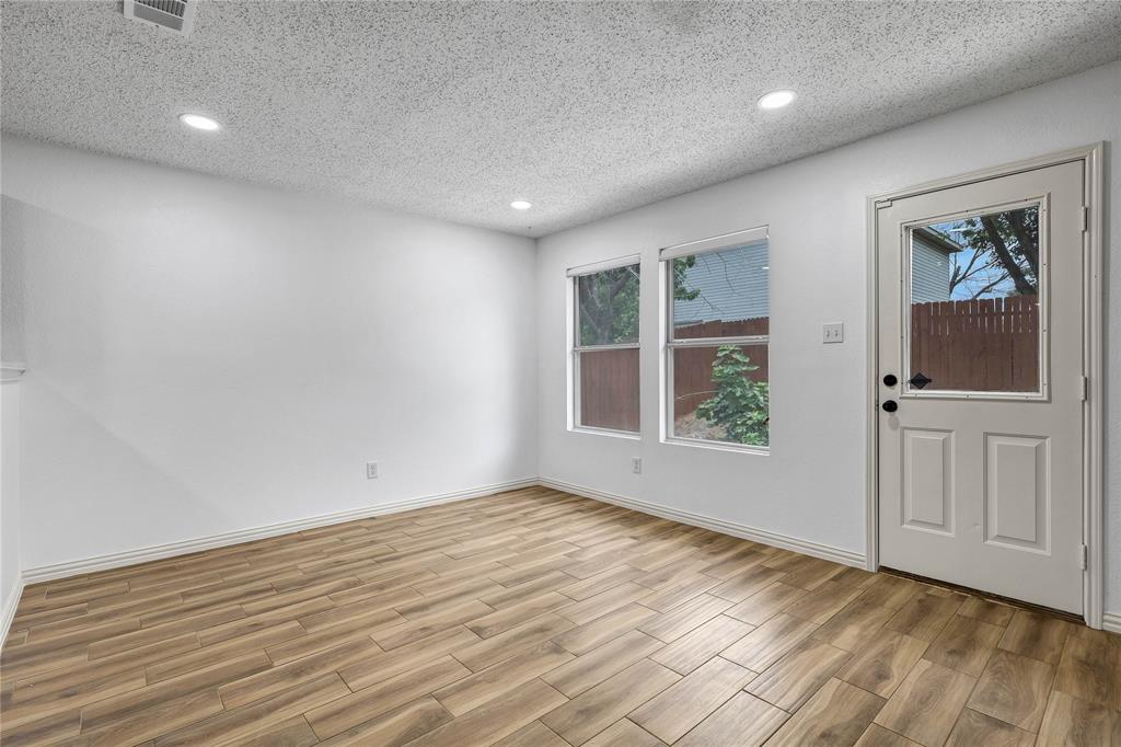5132 Bedfordshire Drive Property Photo 24