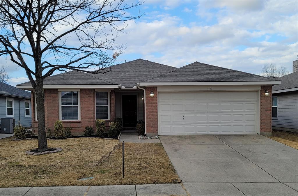 1706 Willow Way Property Photo 2