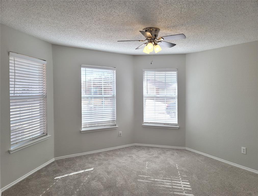 1706 Willow Way Property Photo 8