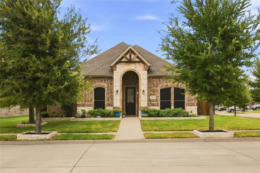 1612 Tyler Street Property Photo 1
