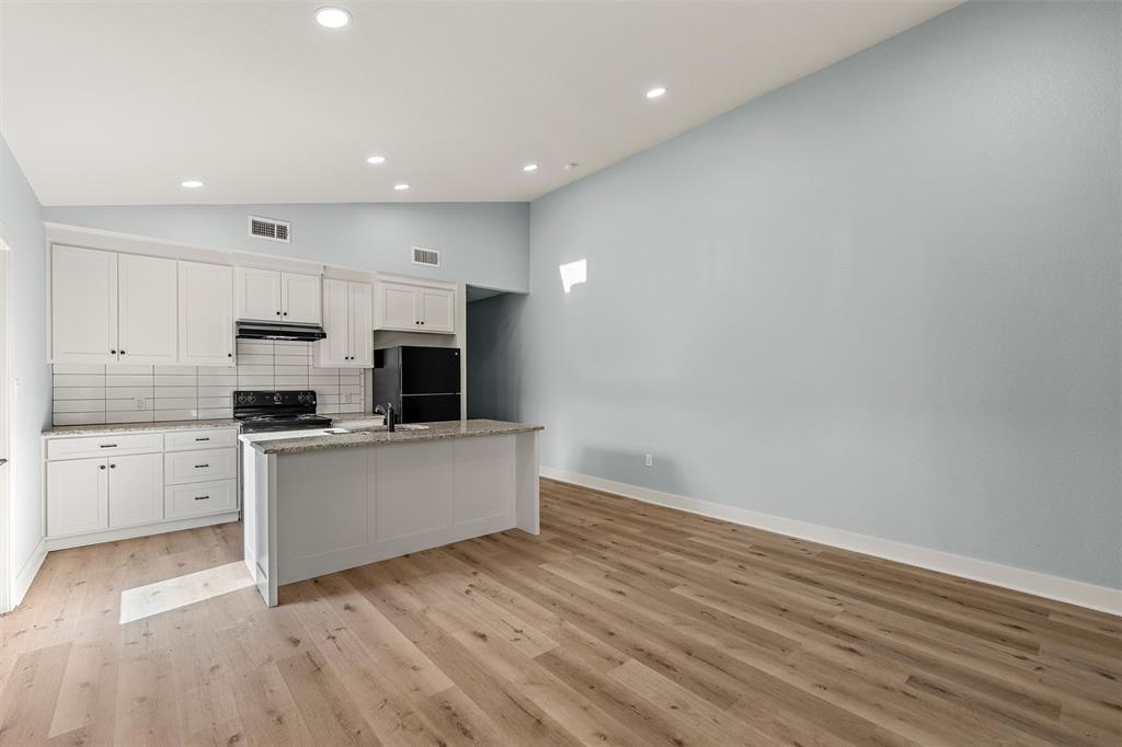 711 4th Street Property Photo 5