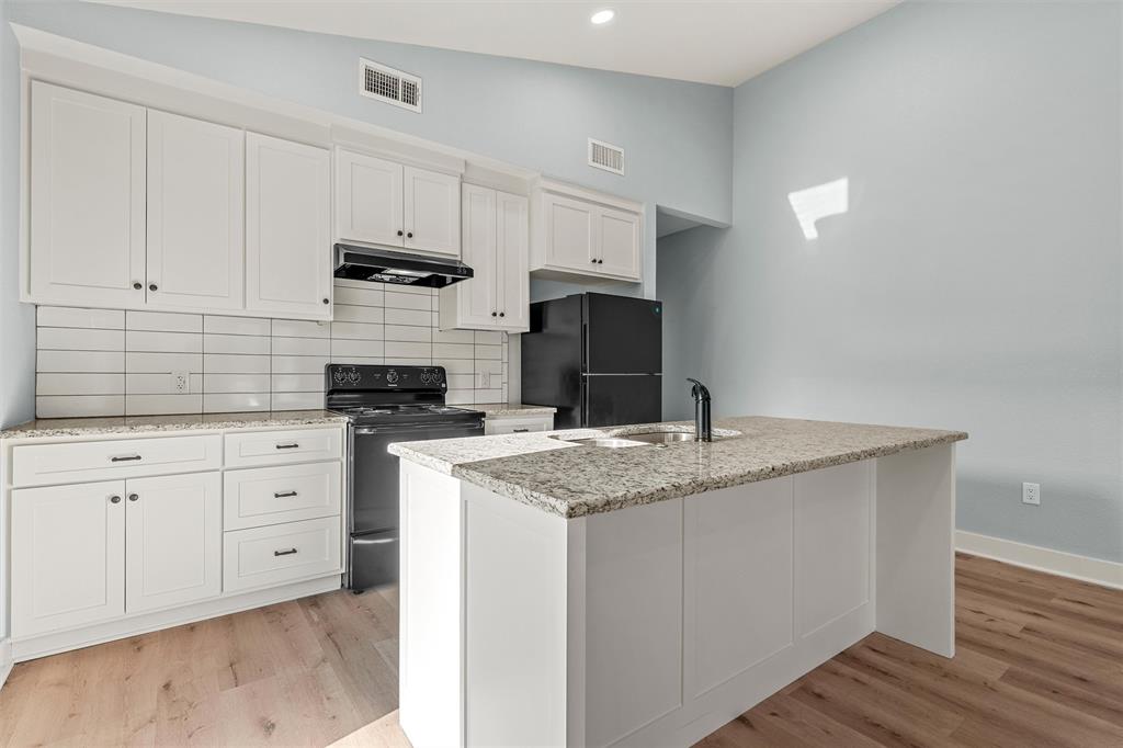 711 4th Street Property Photo 6
