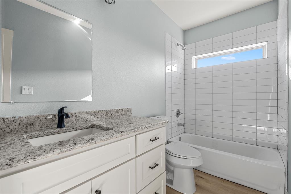 711 4th Street Property Photo 16