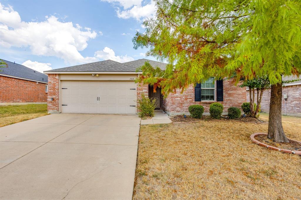 1204 Foxglove Lane Property Photo 1