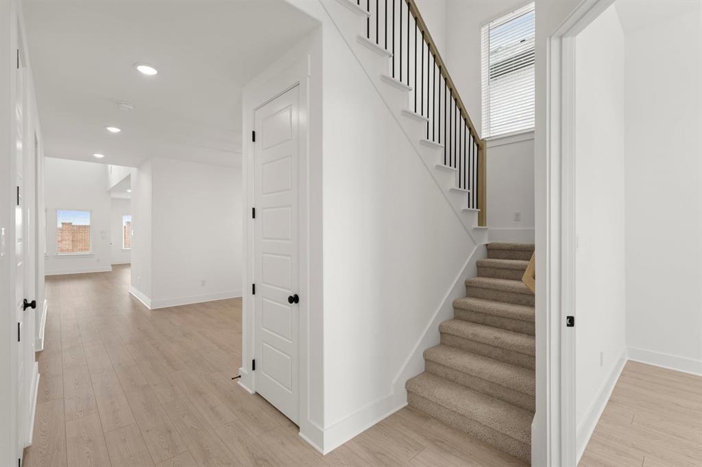 941 Freese Street Property Photo 7