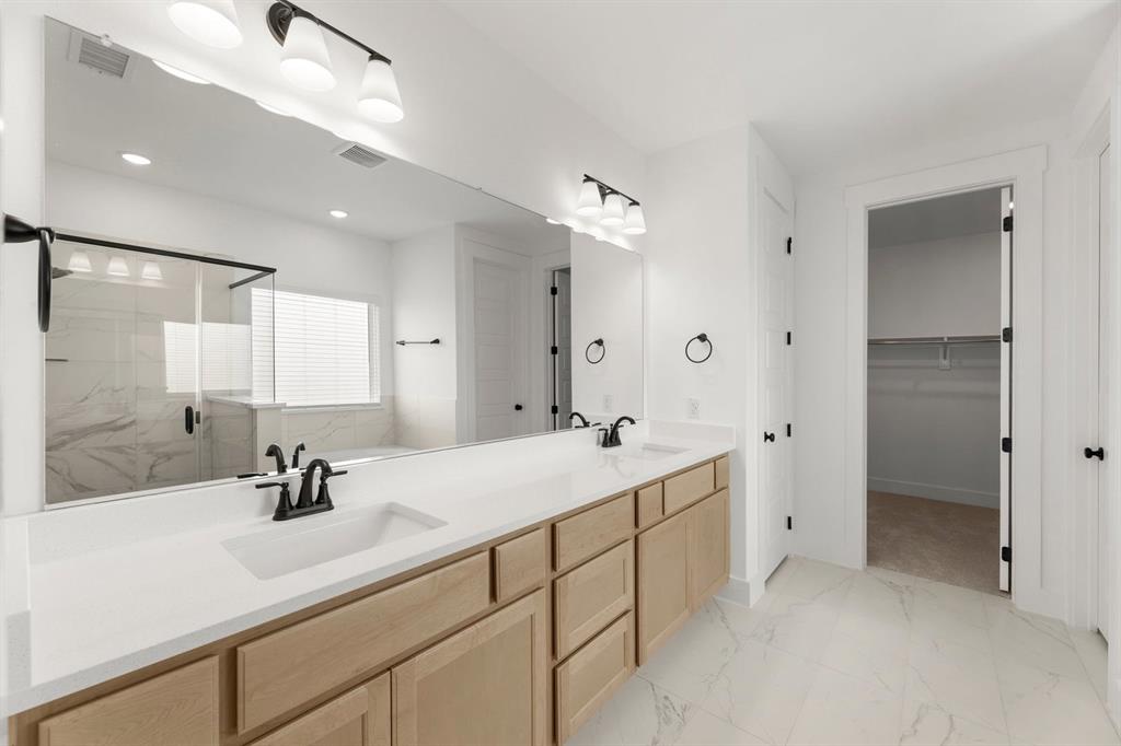 941 Freese Street Property Photo 16