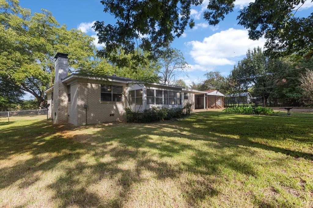 220 Private Road 3487 Property Photo 1