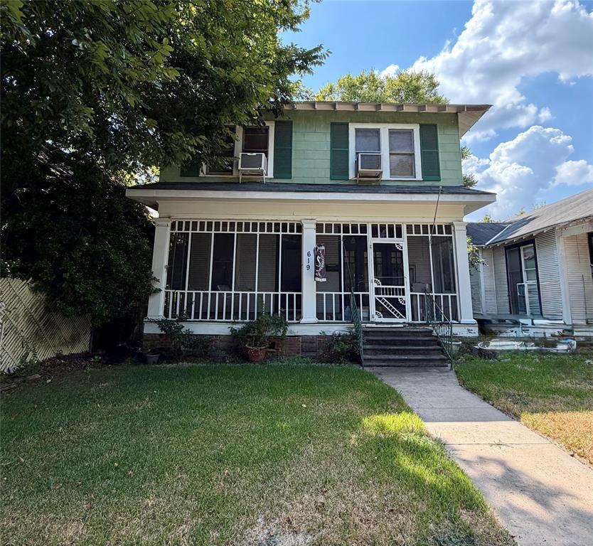 619 Topeka Street Property Photo 1