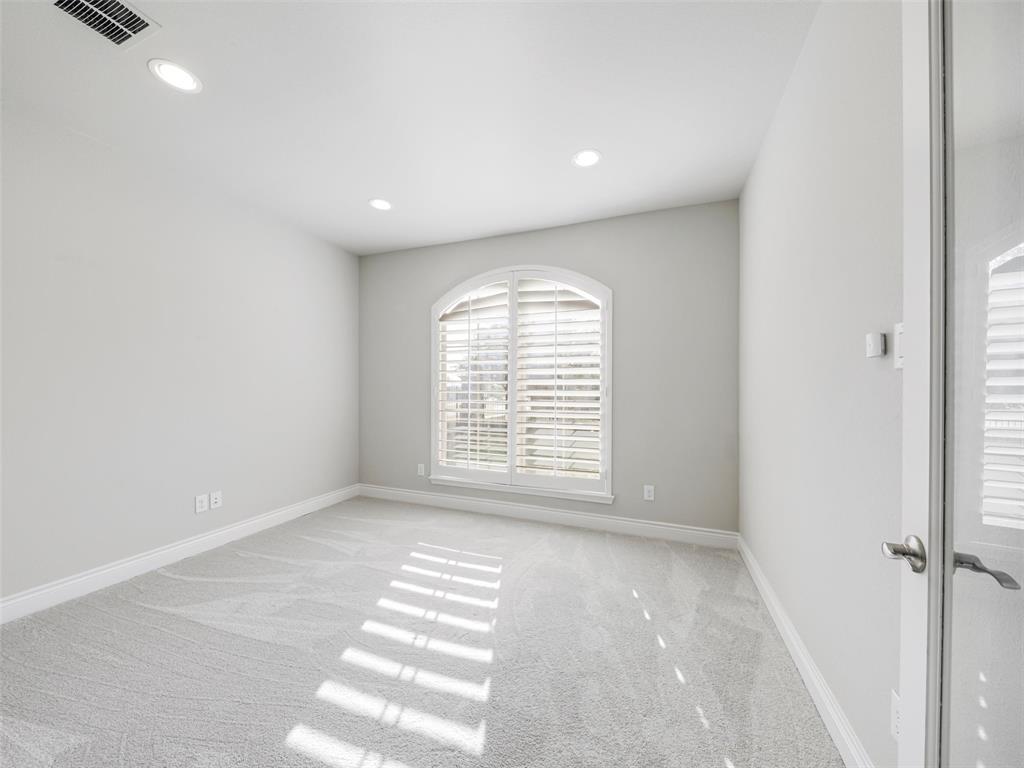 3240 Lexington Drive Property Photo 6