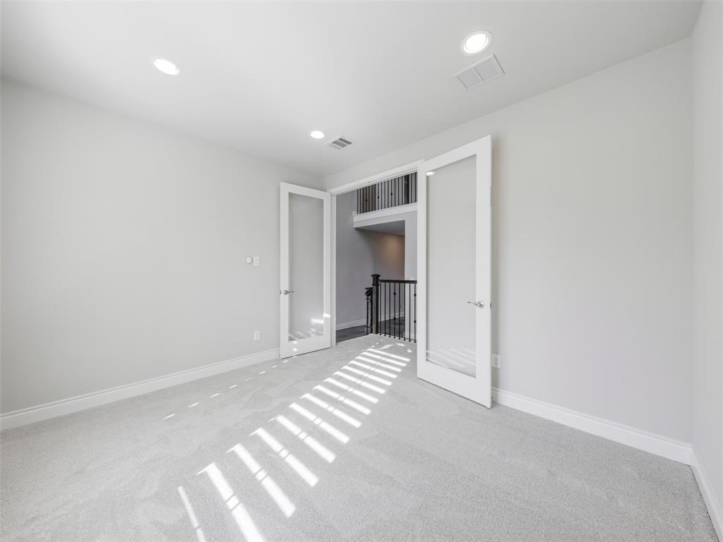 3240 Lexington Drive Property Photo 7