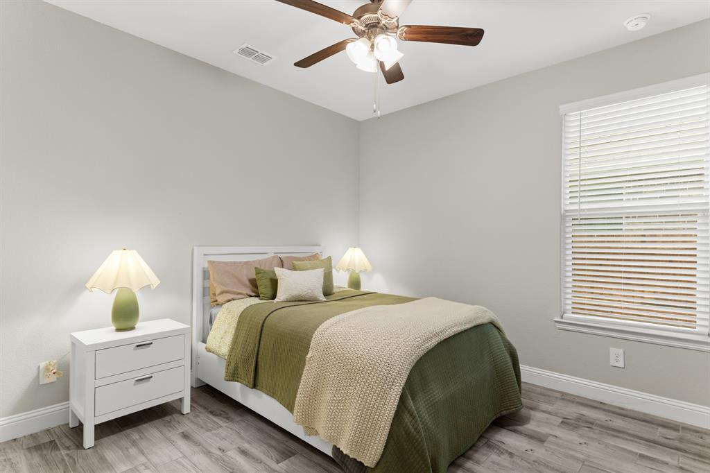 1604 Woodpecker Street Property Photo 4
