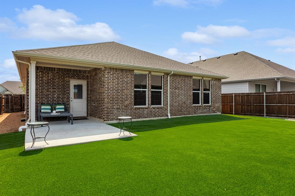 1604 Woodpecker Street Property Photo 30