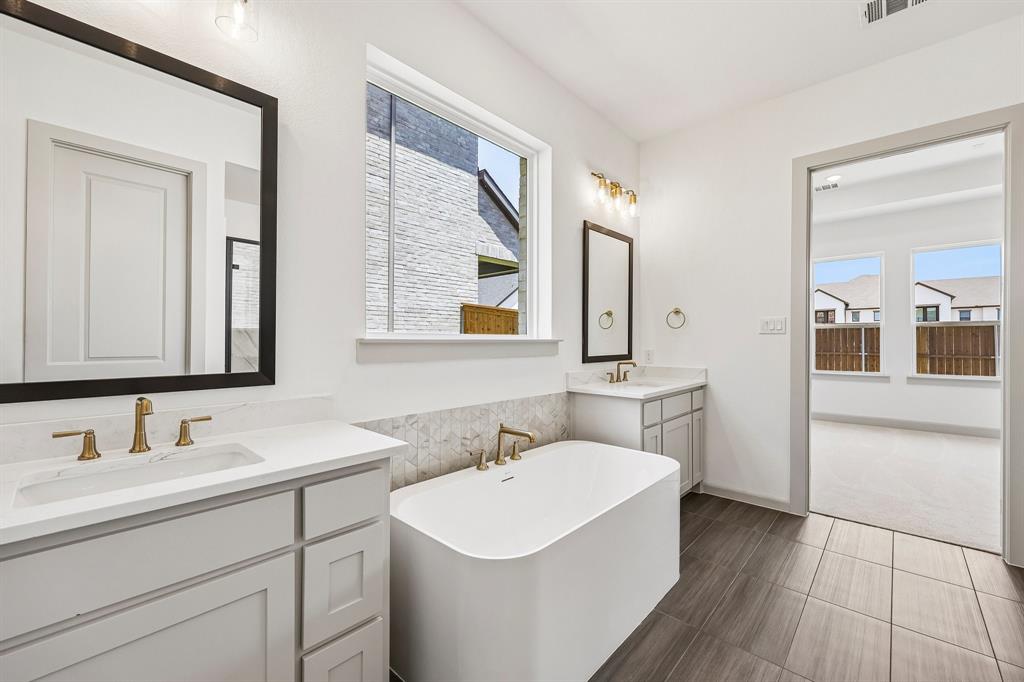 15828 Amber Street Property Photo 15