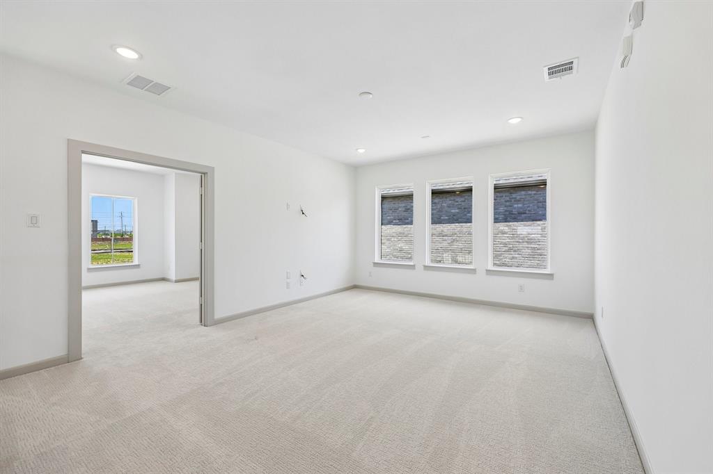 15828 Amber Street Property Photo 19