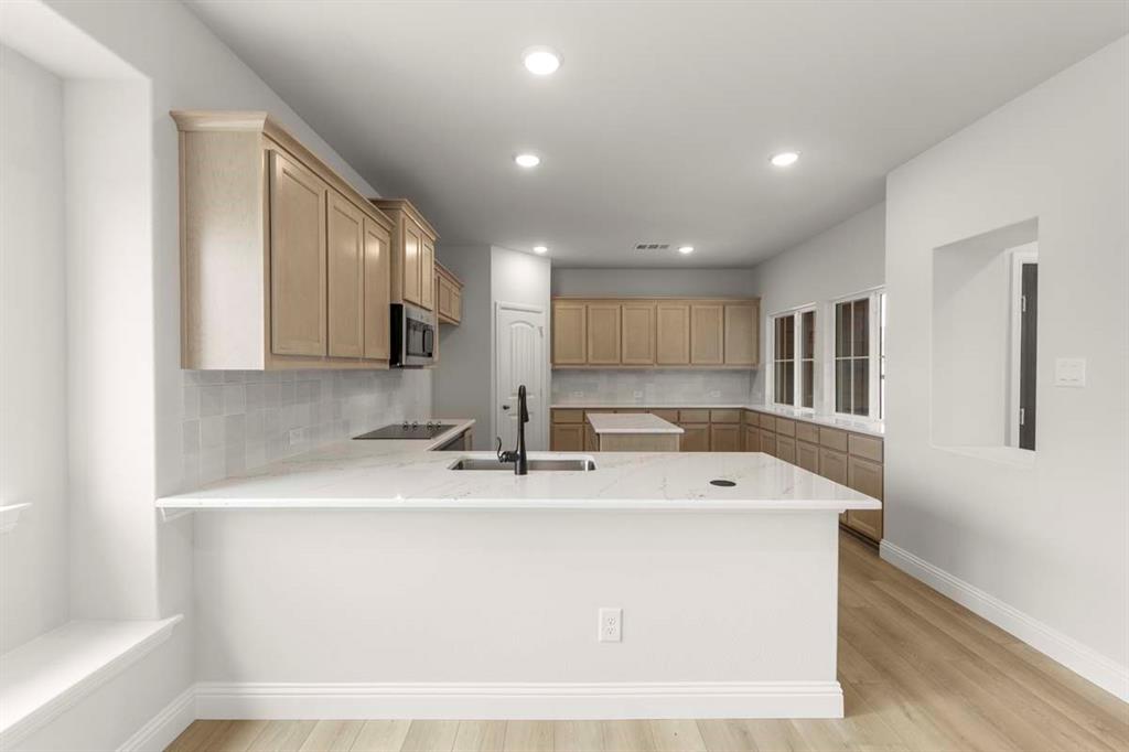 1640 Edgeway Drive Property Photo 10