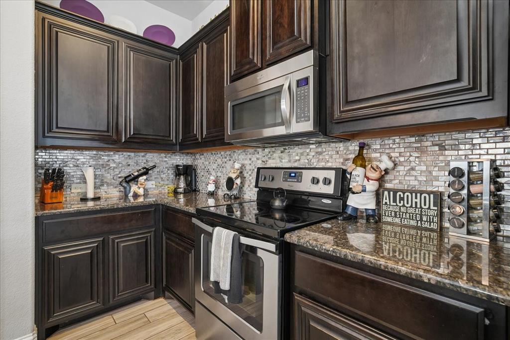 4332 Sweet Clover Lane Property Photo 8