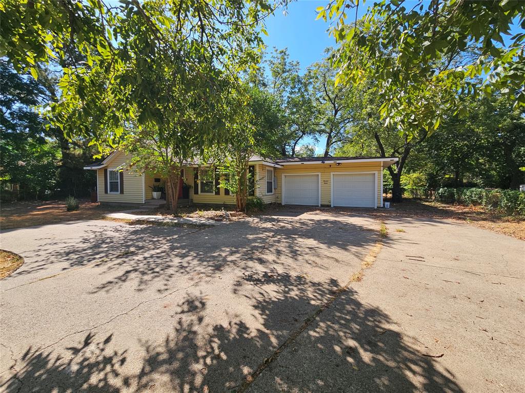 1312 W Park Row Drive Property Photo 3