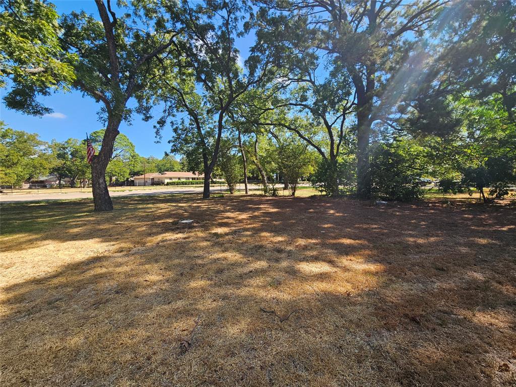 1312 W Park Row Drive Property Photo 22