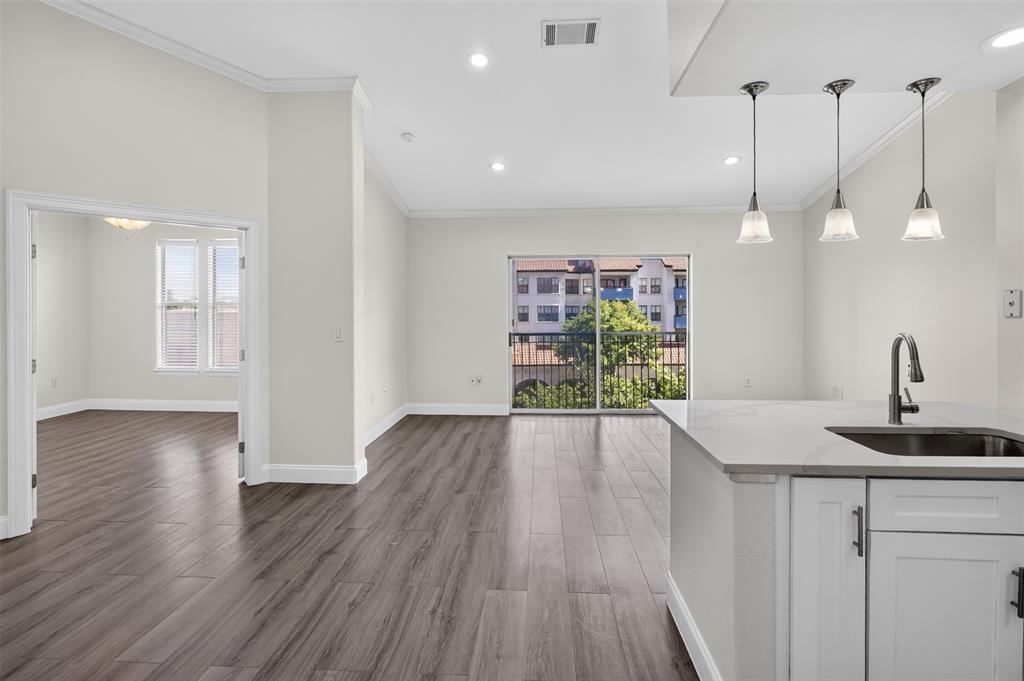 330 Las Colinas Boulevard 466 Property Photo 1