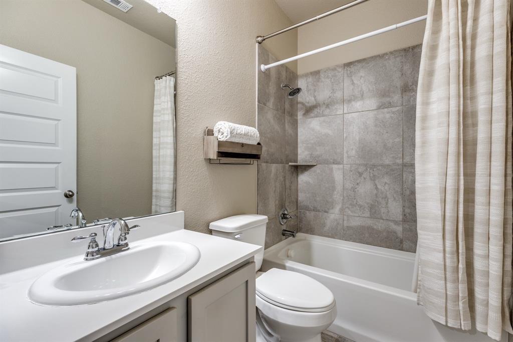 2800 Lakeside Drive Property Photo 26