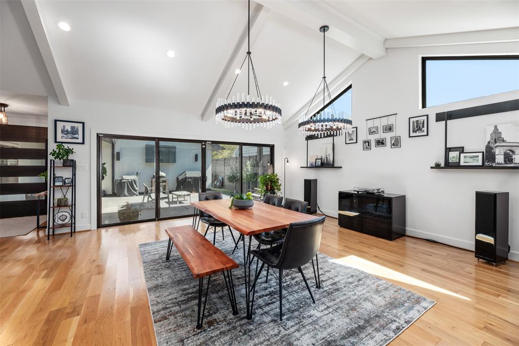 8715 Forest Hills Boulevard Property Photo 12