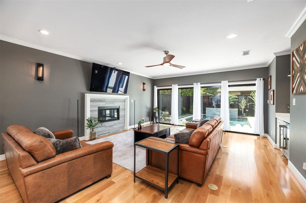 8715 Forest Hills Boulevard Property Photo 14