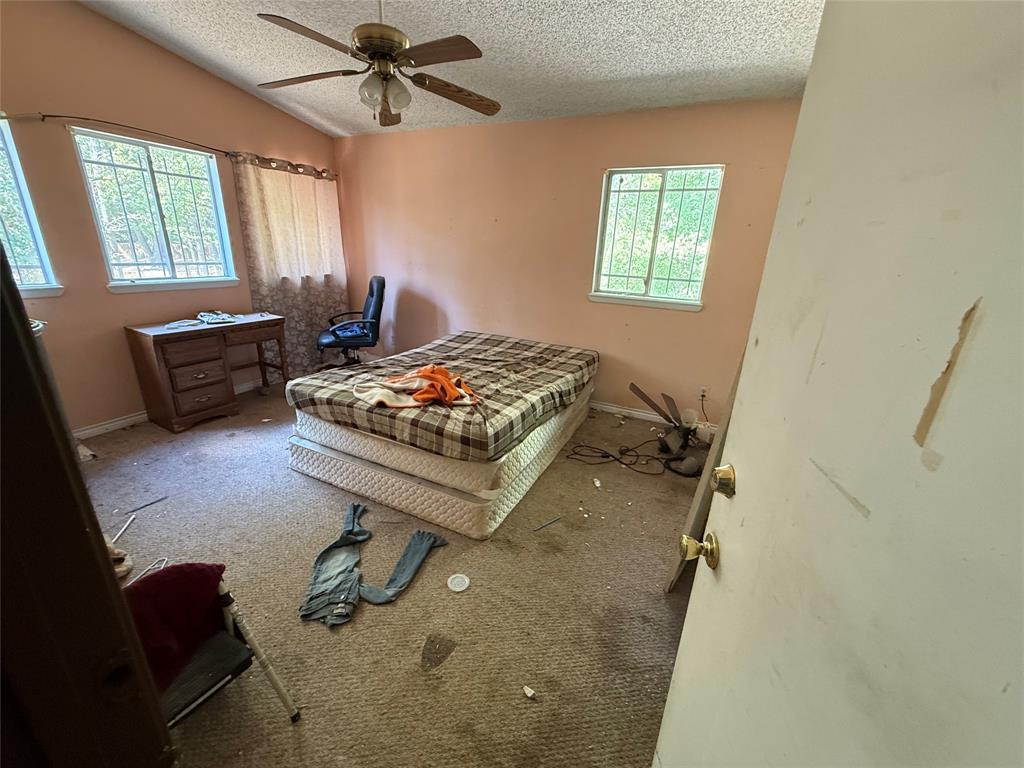 65 County Road 4164 Property Photo 3